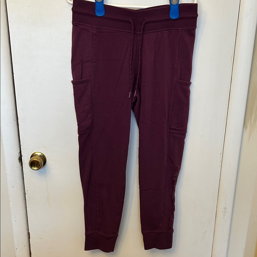 Reebok Women’s Joggers Maroon